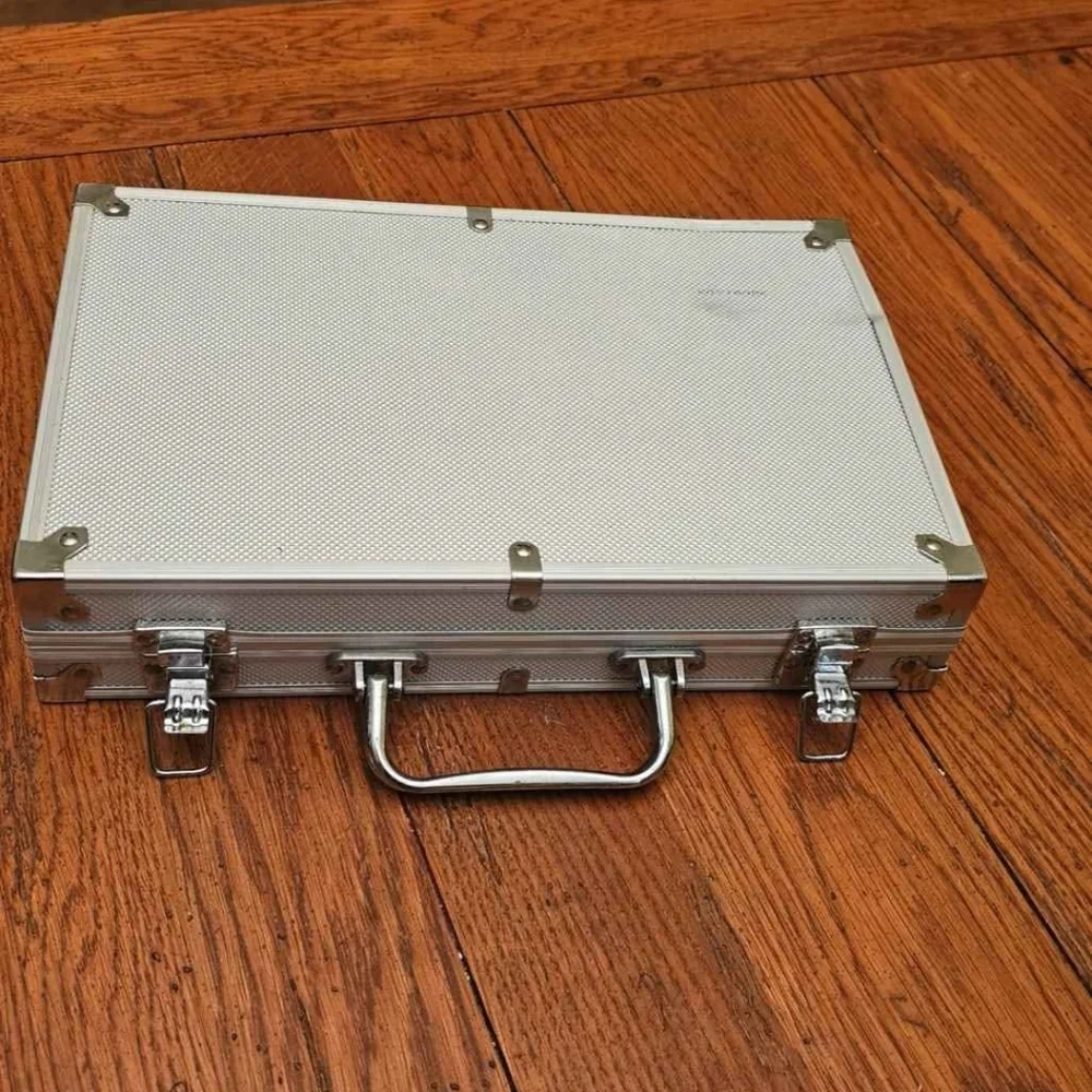 Silver Poker Chip/Cards Case - Picture 1 of 2
